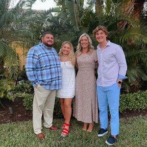 Meet your Posher, Beau